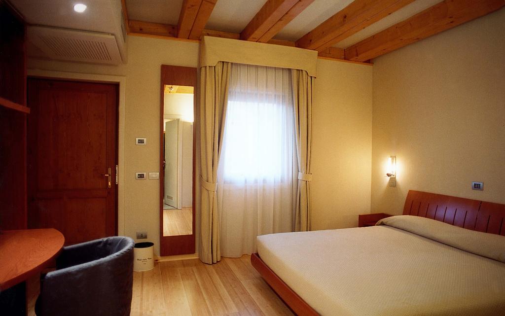 塔楼1850酒店 Ponte San Marco 客房 照片